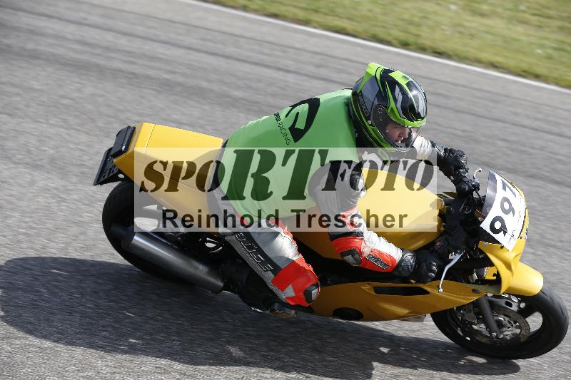 /Archiv-2025/07 19.04.2025 Speer Racing ADR/Instruktorentraining/997